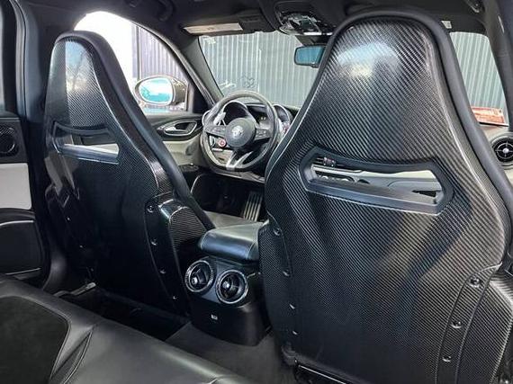 ALFA ROMEO GIULIA (952) 2018 ZARFAEAVXJ7584226 image